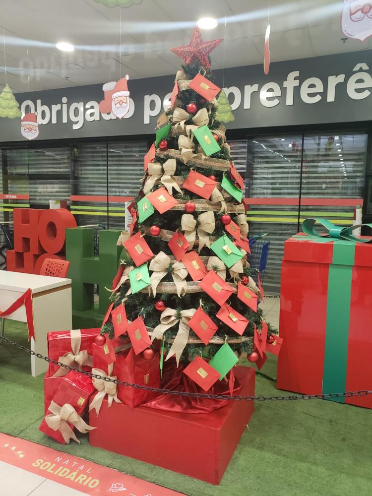 Natal Solidário arrecada brinquedos para crianças baianas