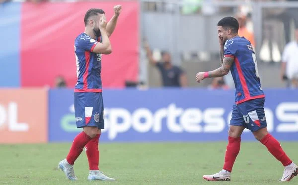 Bahia bate o Vitória na Fonte Nova no último clássico Ba-Vi de 2024