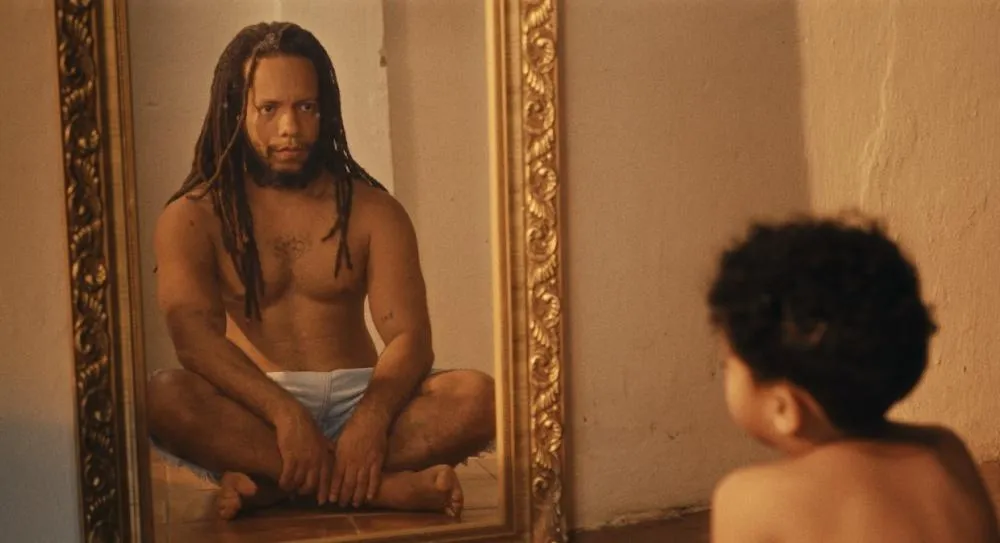 Heder Novaes lança álbum visual “SSA” com narrativa que mistura poesia, música e imagem