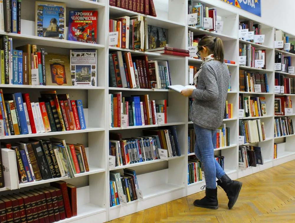 Dias d’Ávila ganha biblioteca do projeto Mundoteca com acervo de mais de 650 livros