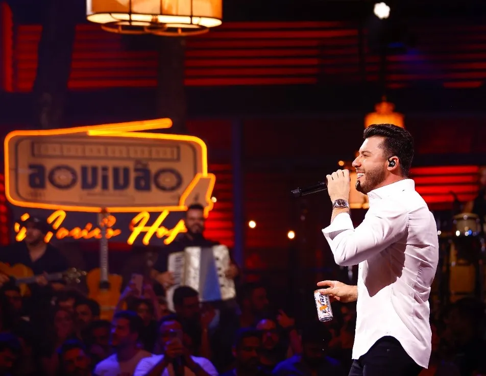 Murilo Huff e Extra Power levam energia ao ''Ao Vivão 4''