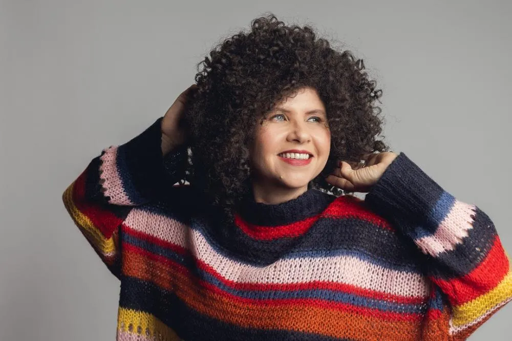 Roberta Campos lança os singles “Gérbera e na proa da saudade”