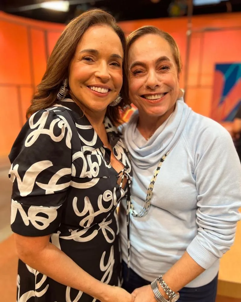 Sem Censura, da TV Brasil, recebe Daniela Mercury no programa em Salvador