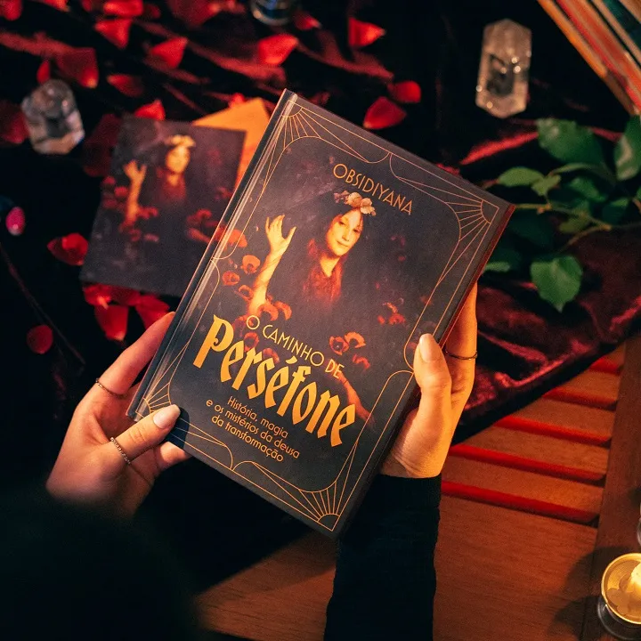 'O caminho de Perséfone' revela a origem do mito da mulher eternamente jovem e sexualizada no mundo patriarcal