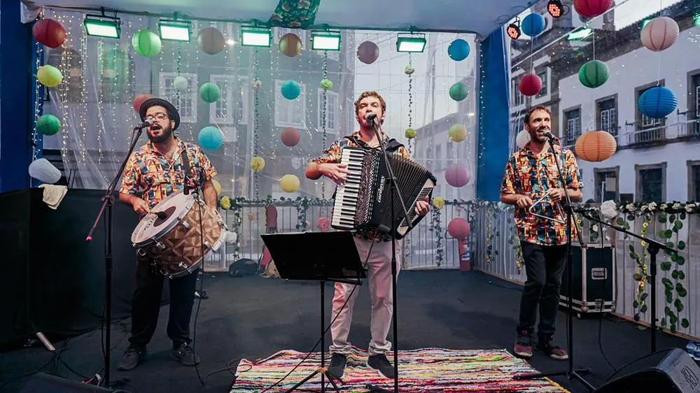 Trio Buruá lança xote “Rotina” com participação de Targino Gondim e realiza show dia 29 de março