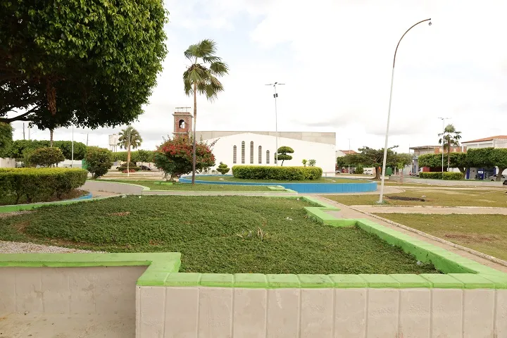 Prefeitura firma parceria com o TRE para instalação de Posto de Atendimento ao Eleitor em Santana do Sobrado
