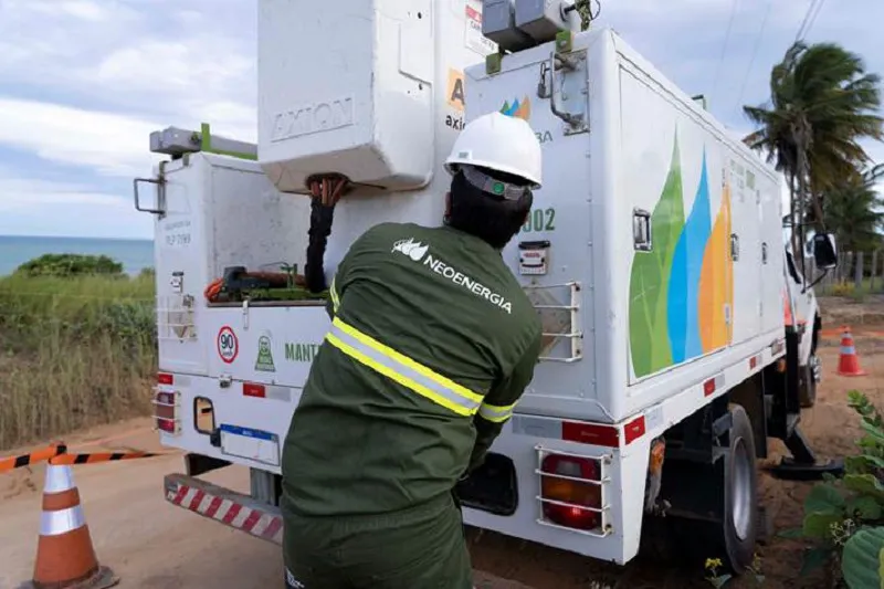 Demora da Coelba em restabelecer energia revolta moradores de Mata de São João