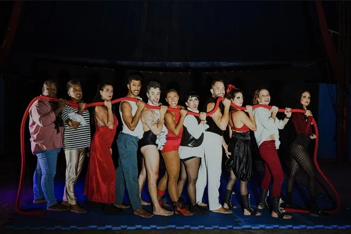 Picolino e Fulanas Cia de Circo apresentam o experimento circense “Isso Não é Uma Obra” com temporada de 06 a 15 de junho
