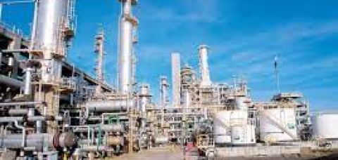 Refinaria baiana passa a vender diesel mais barato que estatal