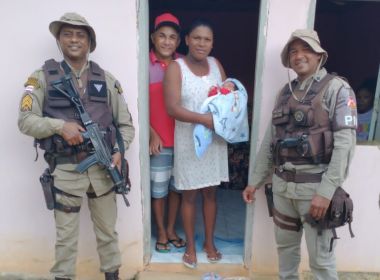 PMs salvam vida de bebê que havia sufocado na zona rural