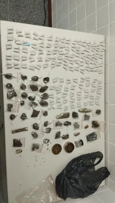 Drogas são apreendidas pela PM em Feira de Santana