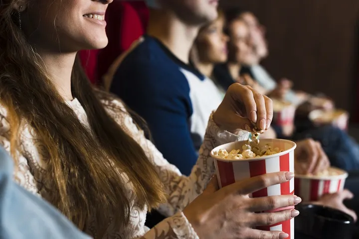 5 filmes e séries que bombaram em 2025 e ajudam a turbinar o seu inglês