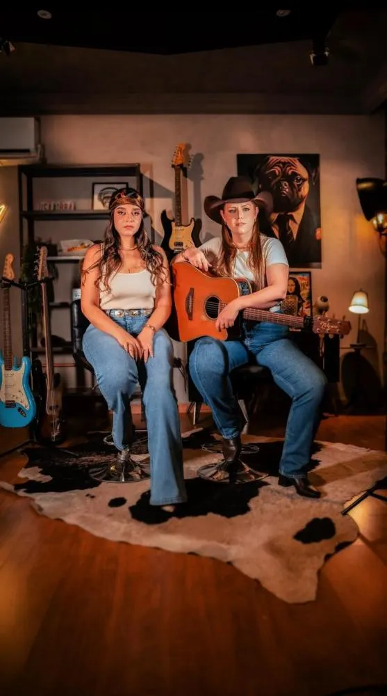 May e Gabi lançam o single “Surpresa”