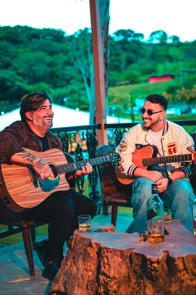 Cantor Pedro Vinícius grava clipe da canção “Uma Nova História”
