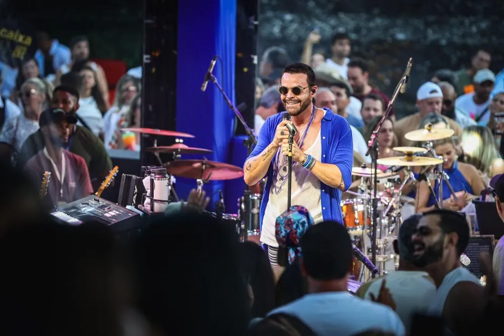 Alexandre Peixe esgota ingressos em Salvador e se apresenta em Brasília essa semana