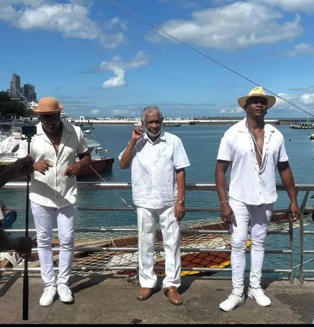 Viola de Doze grava clipe no Mercado Modelo com participação de Nelson Rufino