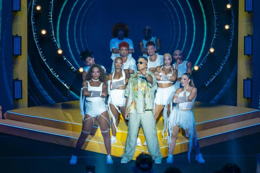 Xanddy Harmonia faz maratona de shows em três estados neste fim de semana