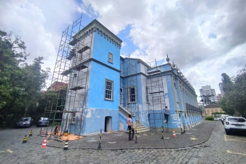 BRDE investe em obras de conservação externa do histórico Palacete dos Leões