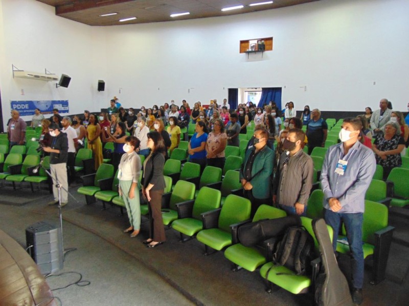 Gestores escolares de Vitória da Conquista e região receberam formação sobre Programa Dinheiro Direto na Escola