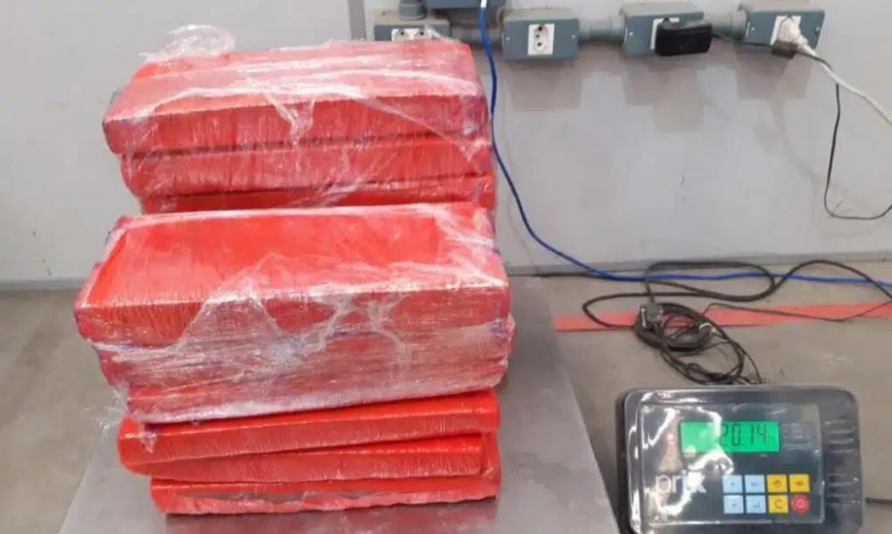 Receita Federal apreende 20kg de maconha em transportadora na Bahia