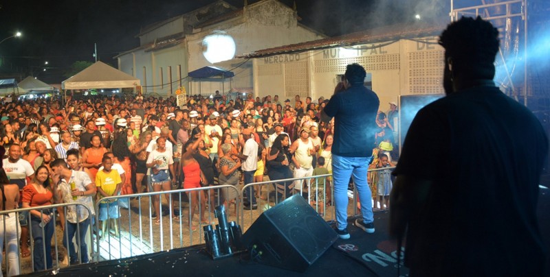 Primeiro dia da Festa de Reis de Tiquaruçu atrai grande público