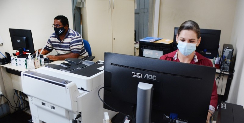 Uso de máscaras continua sendo recomendado em unidades de saúde e ambientes fechados