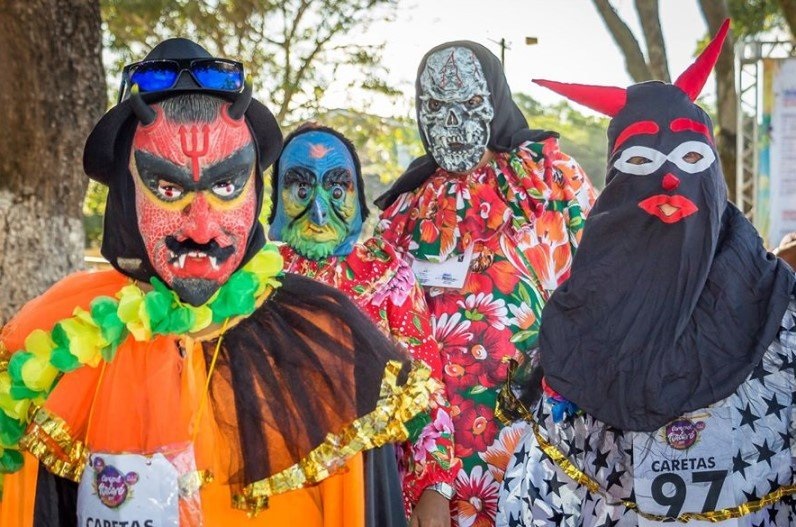 Itacaré restringe uso das tradicionais fantasias de careta