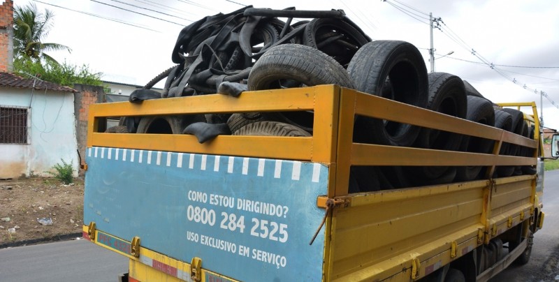 Prefeitura de Feira recolheu 215 toneladas de pneus velhos em oito meses
