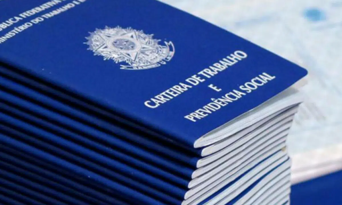 Veja lista de vagas do SIMM e SineBahia para Salvador e RMS nesta segunda-feira (6)