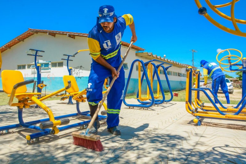 Com Operação Mutirão Pela Cidade, Prefeitura conclui limpeza, manutenção e tapa-buracos na Urbis VI e Morada Real