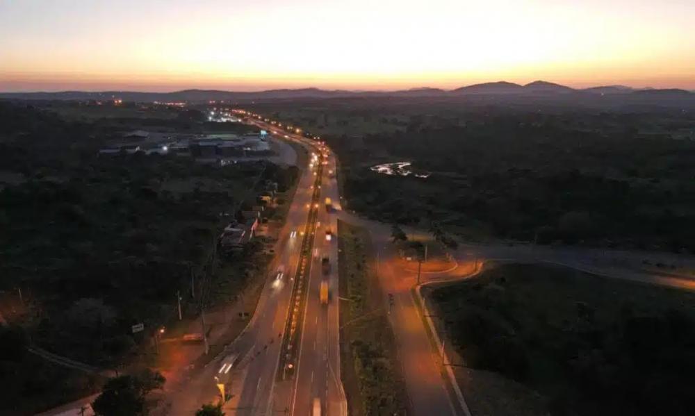 BR-324 deve ter aumento de 13% no fluxo de veículos durante carnaval na Bahia