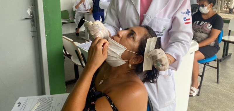 Feira teve redução de quase 100% dos casos de covid neste mês