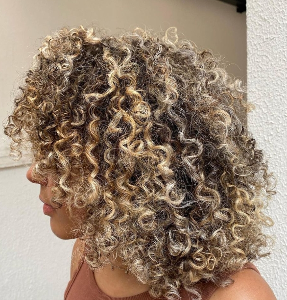 Cursos gratuitos para Crespos e Cacheados na Hair Brasil