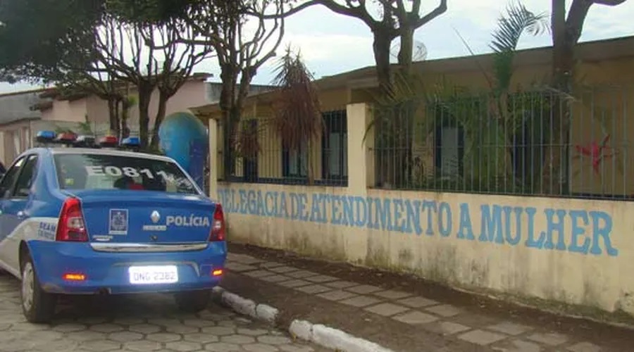 Homem é preso por estupro de vulnerável após beijar criança de 9 anos