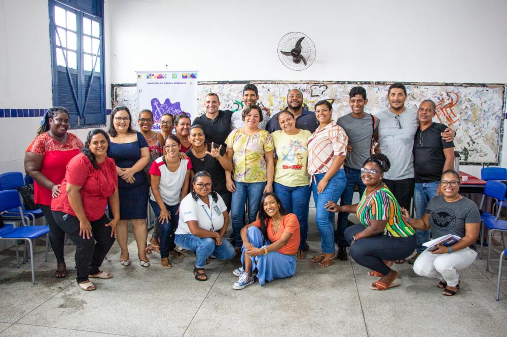Professores das escolas estaduais Getúlio Vargas e Bráulio Sampaio em Mata de São João participaram do workshopp de iniciação Musical.
