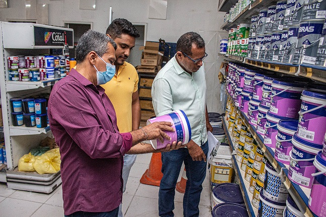 Procon de Juazeiro realiza fiscalização em lojas de tintas e materiais de construção