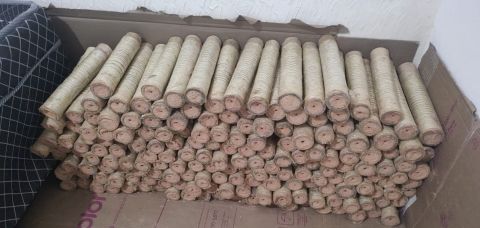 Polícia fecha fábrica clandestina e apreende 182 espadas em Cruz das Almas