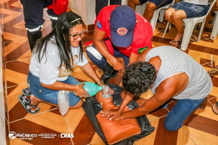 CRAS realiza emocionante homenagem ao Dia dos Avós e oferece treinamento de primeiros socorros para a melhor idade