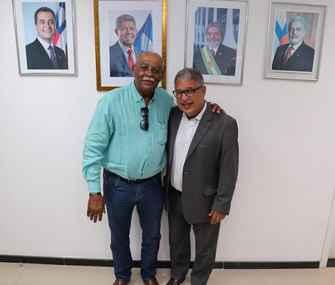 Bitinho faz aceno ao PT após reunião com deputado Rosemberg Pinto